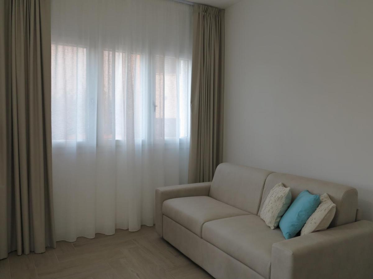 Estia Suites Villasimius Exteriör bild
