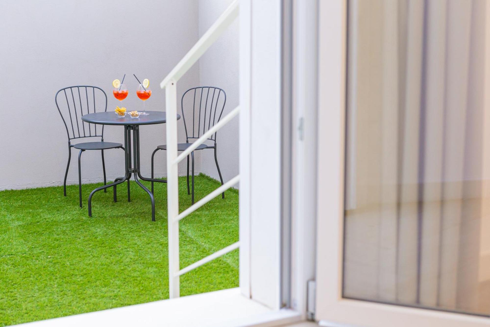 Estia Suites Villasimius Exteriör bild