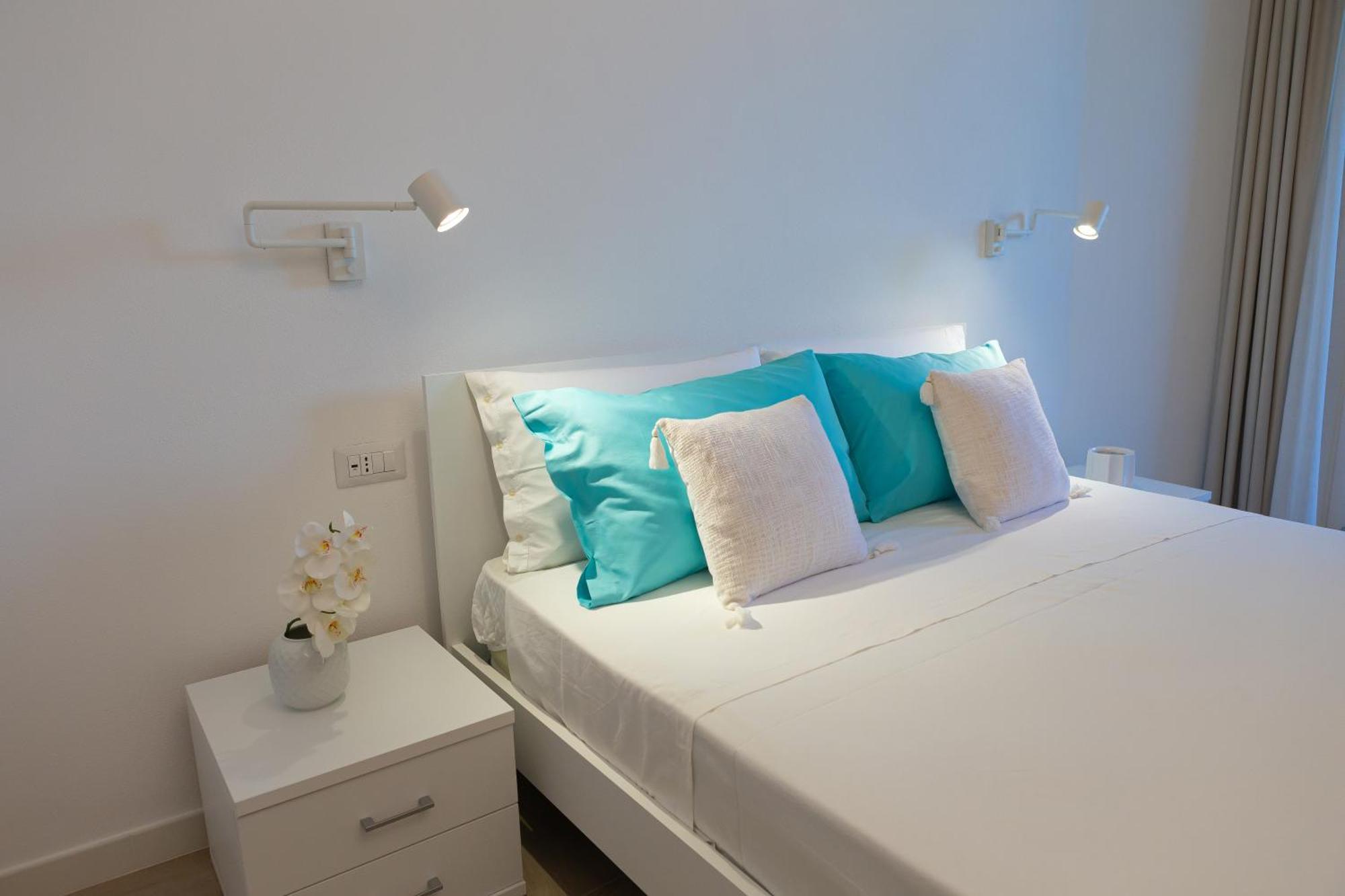 Estia Suites Villasimius Exteriör bild